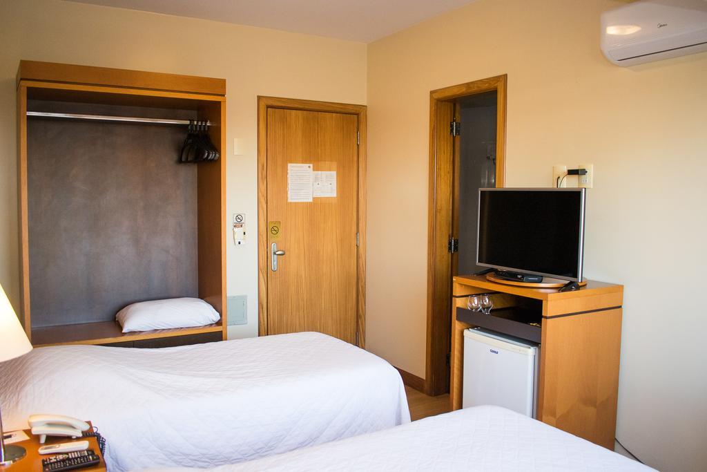 Hotel Jacques Georges Business Pelotas Exterior photo