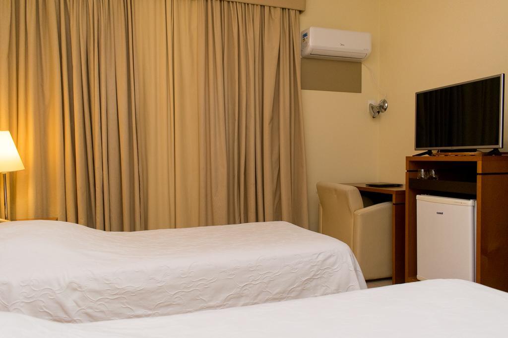 Hotel Jacques Georges Business Pelotas Exterior photo